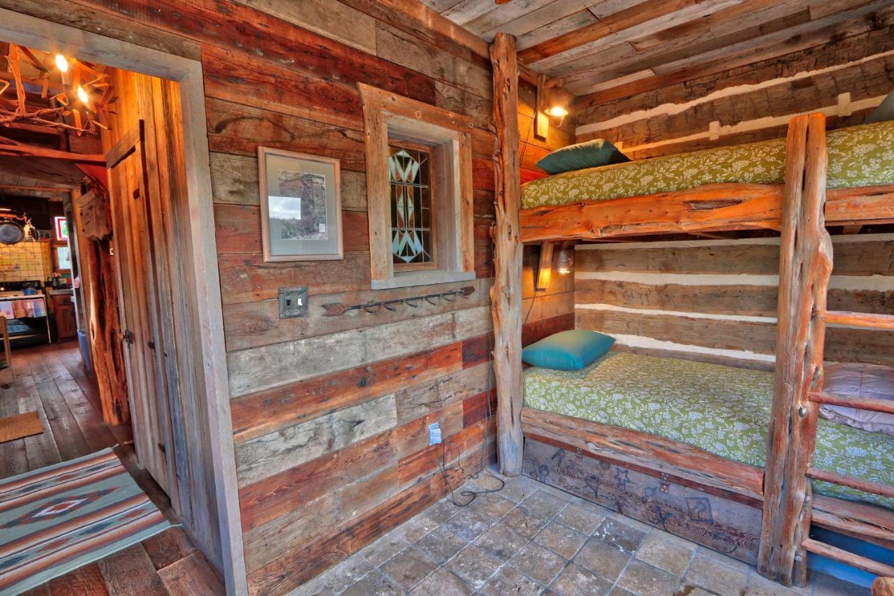 Log Cabin At Old Glory Ranch Wimberley Exterior photo